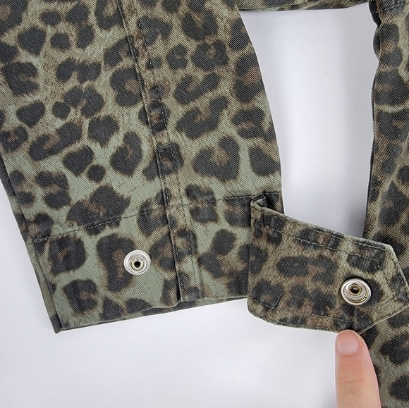Good American Leopard Utility Jacket - Picture 7 of 13